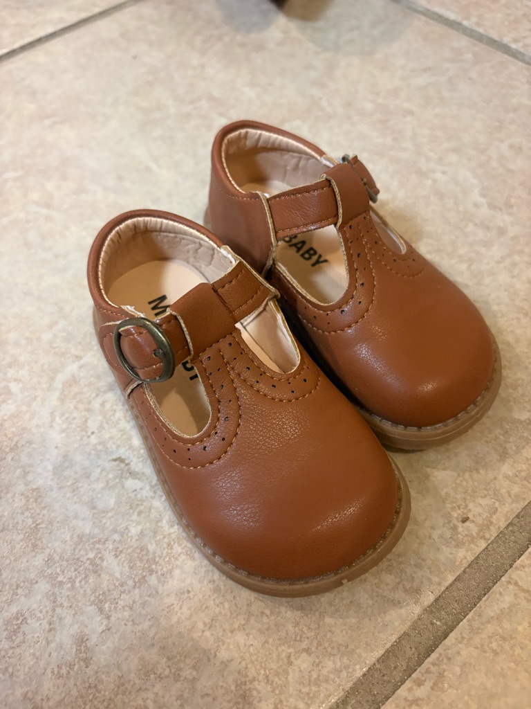 Amazon Brown T-Strap Baby & Walker Shoes With Buckle